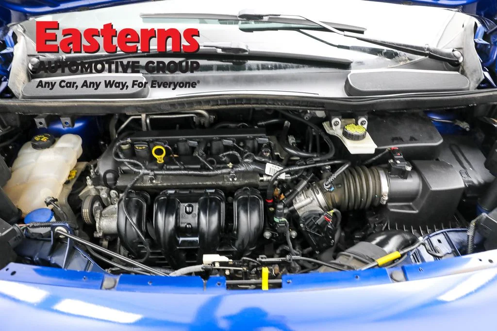 Used 2017 Blue Ford XL image 7