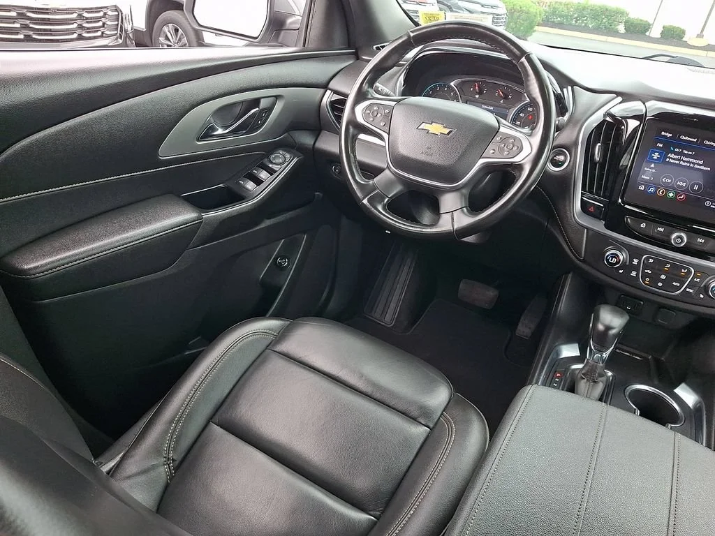 Used 2023 Sterling Gray Metallic Chevrolet LT Leather image 15