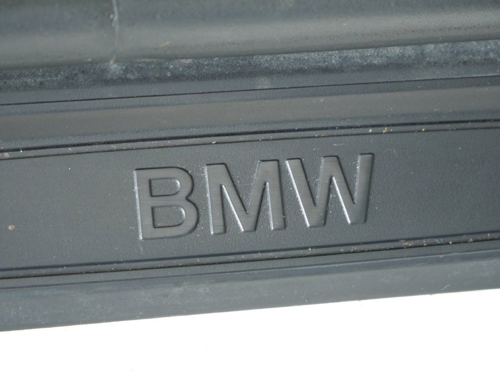 Used 2018 Mineral White Metallic BMW xDrive28i image 24