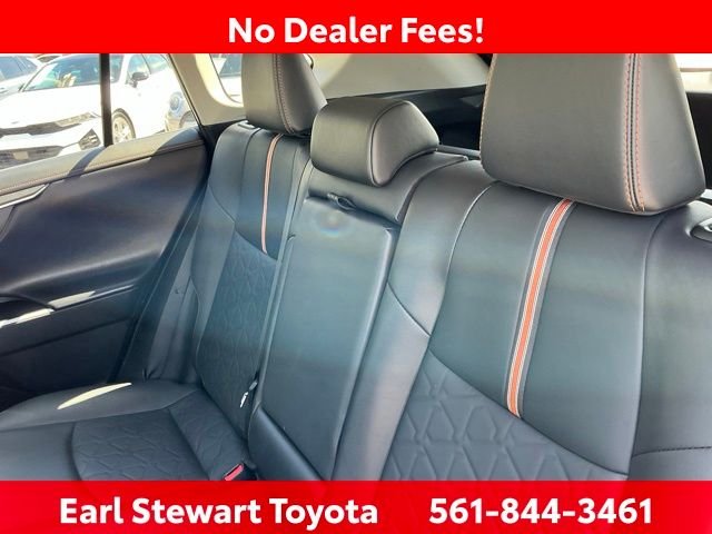 Used 2024  Toyota Adventure image 14