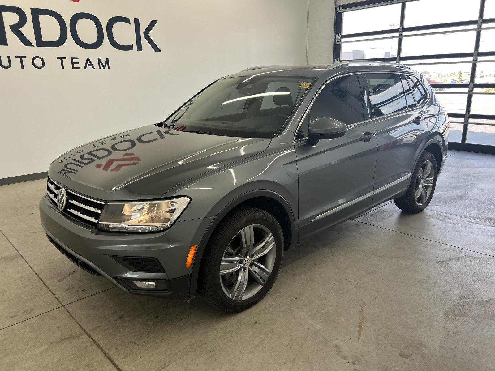 Used 2020 Platinum Gray Metallic Volkswagen SEL image 6