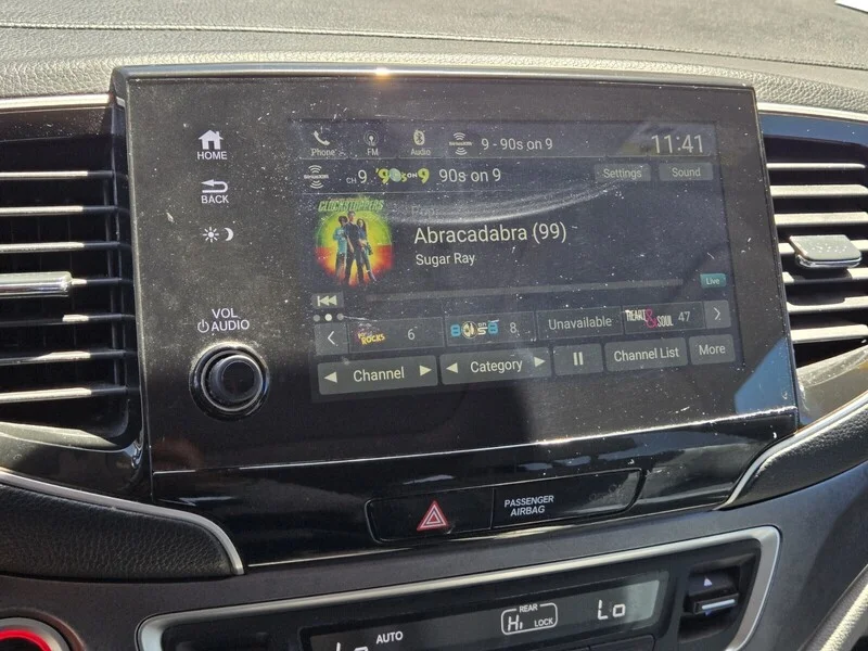 Used 2019 Gray Honda EX-L image 19
