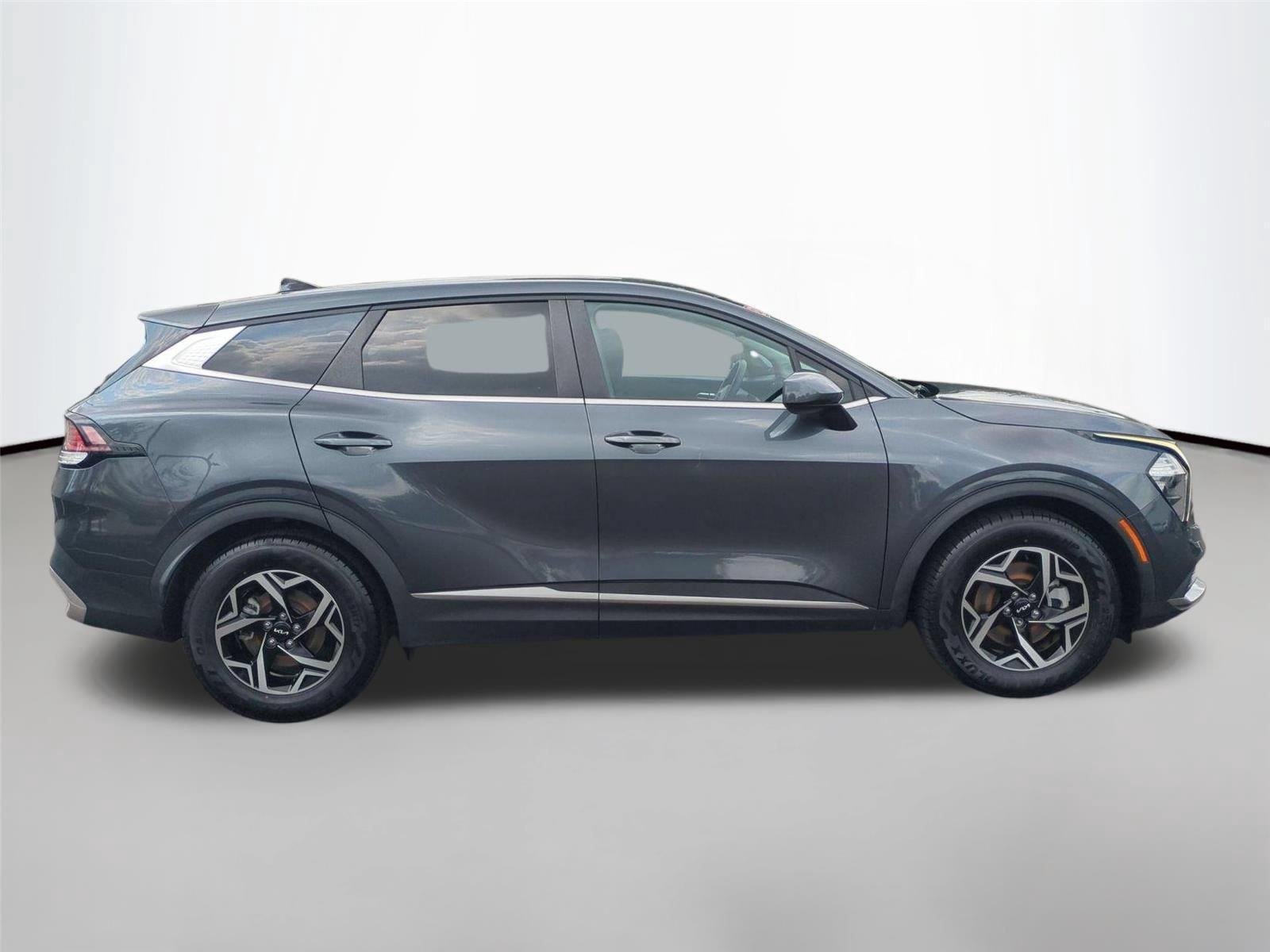 Used 2023 Gravity Gray Kia LX image 6