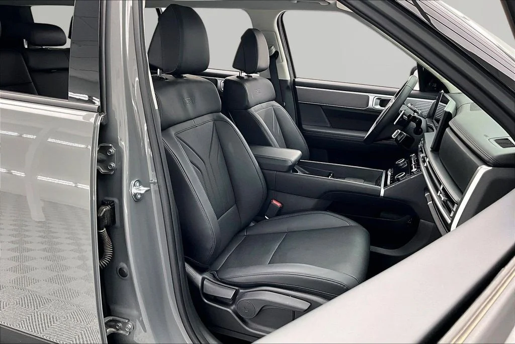 Certified Used 2026 Hampton Gray Hyundai XRT image 7