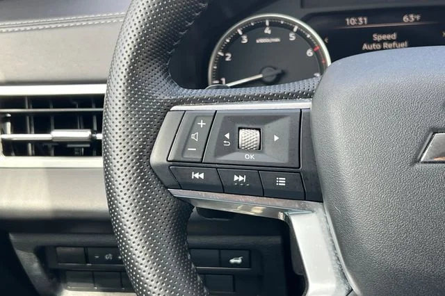Used 2025 Cosmic Blue Metallic Mitsubishi Trail Edition image 29