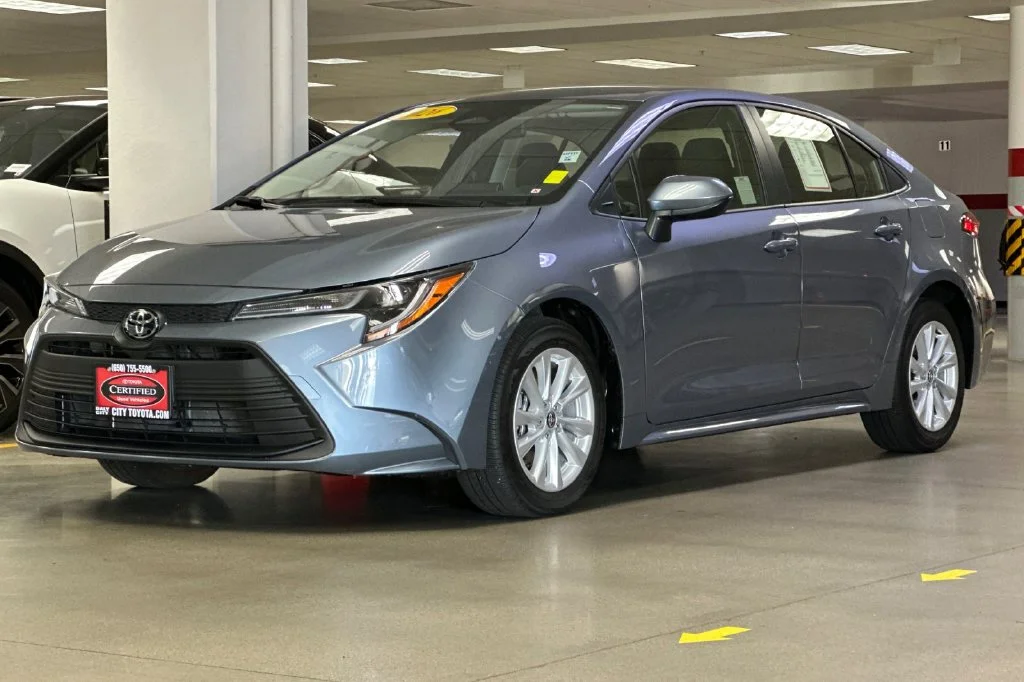 Certified Used 2026  Toyota LE image 8