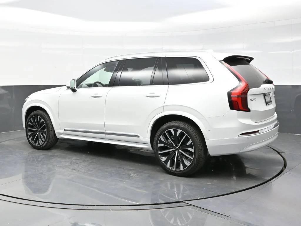 New 2026 Crystal White Volvo Plus image 4