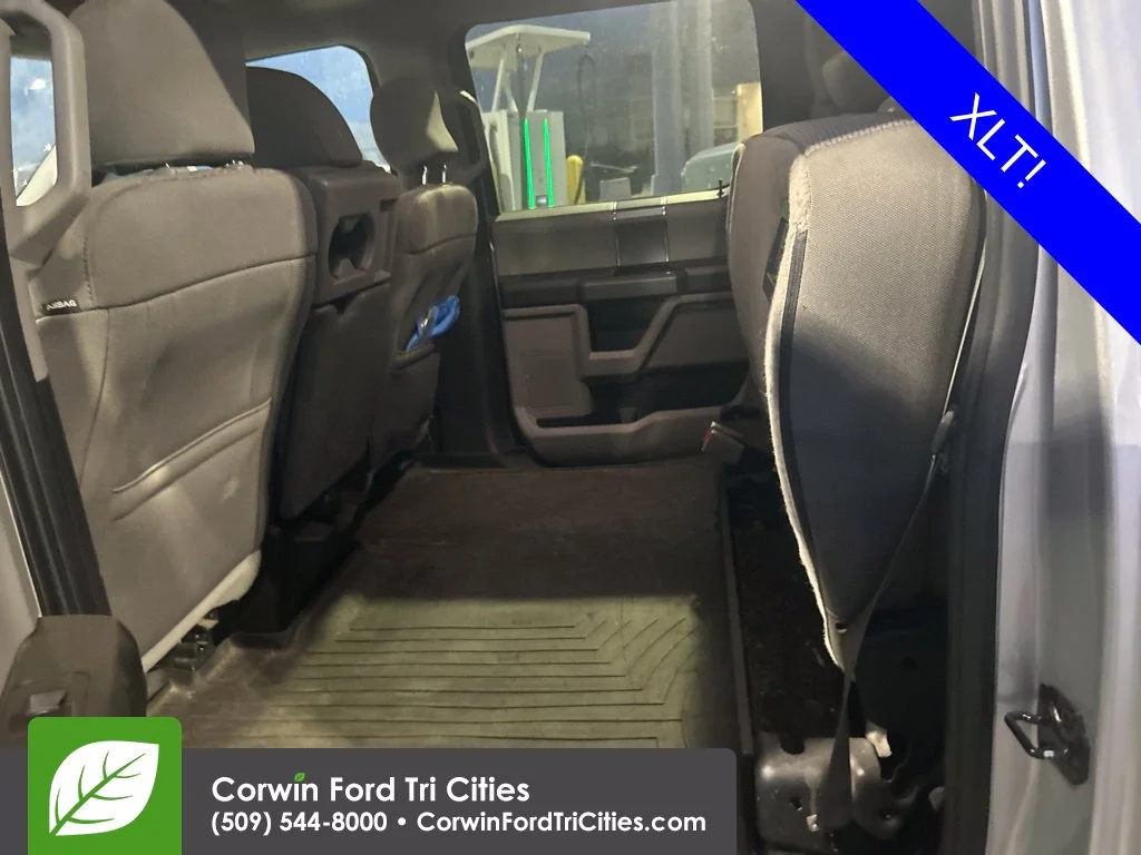 Used 2017 Silver Ford XLT image 10