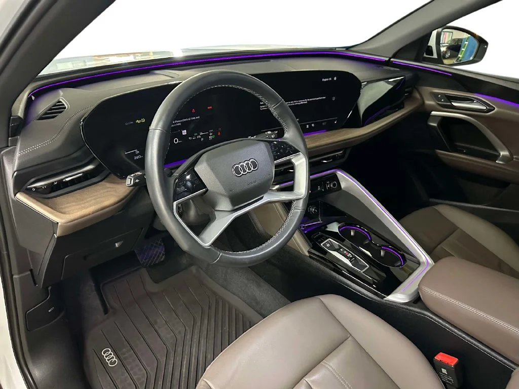 Certified Used 2025 White Audi 2.0T Premium image 18