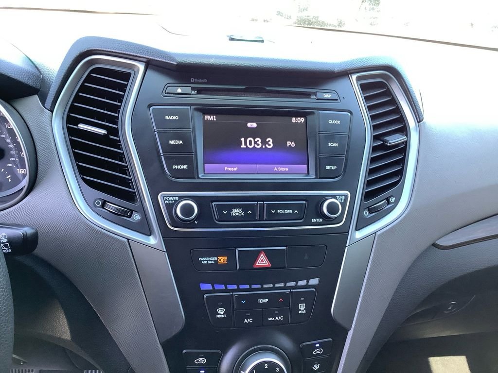 Used 2018 Silver Hyundai 2.4 Base image 11