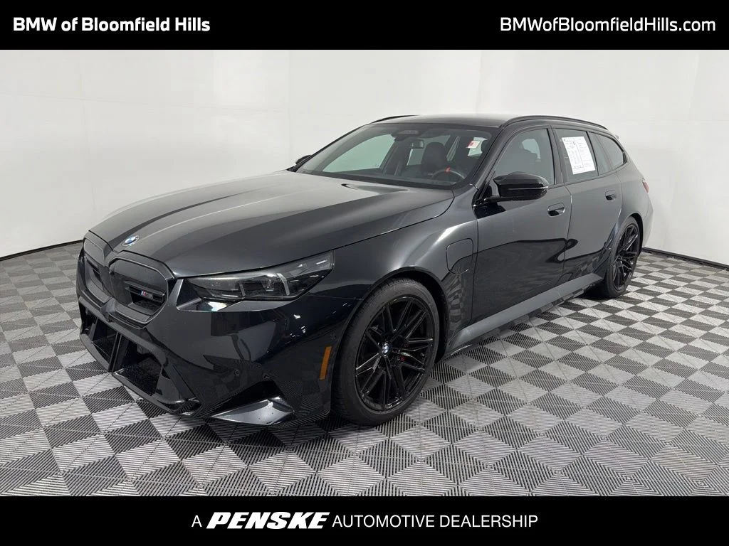 2025 BMW M5 M5 Touring's photo