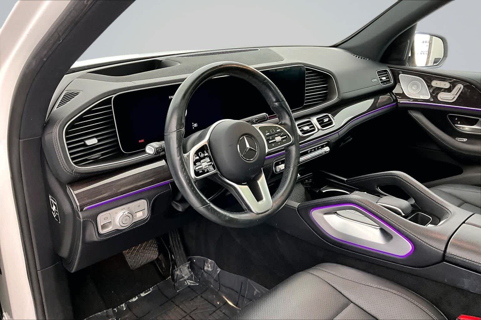 Used 2020 Polar White Mercedes-Benz GLE 350 image 2