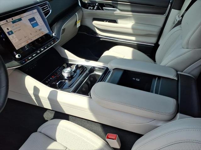 New 2026 Steel Blue Exterior Paint Jeep Grand Wagoneer image 22