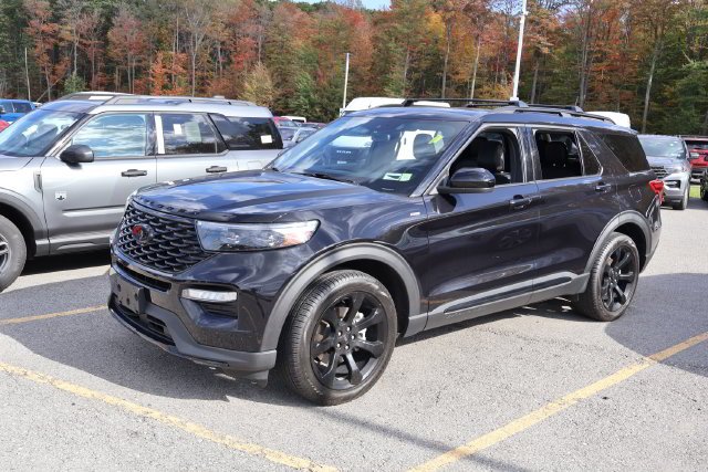 2024 Ford Explorer ST-LINE