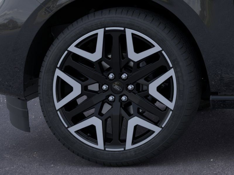 New 2026 Gray Ford Platinum image 19