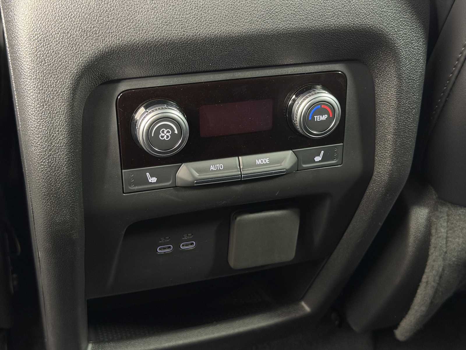 2026 GMC Acadia Elevation - Photo 22