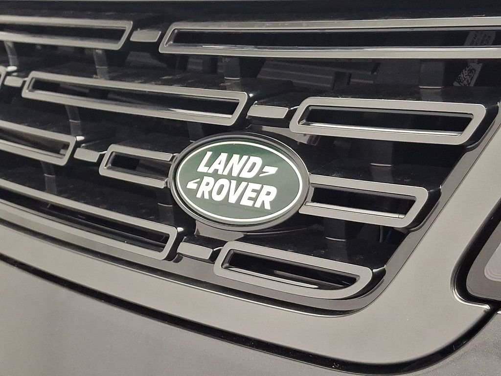 New 2026 Carpathian Grey Land Rover Dynamic SE image 22