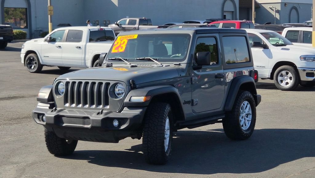 Used 2023 Gray Jeep Sport S image 8