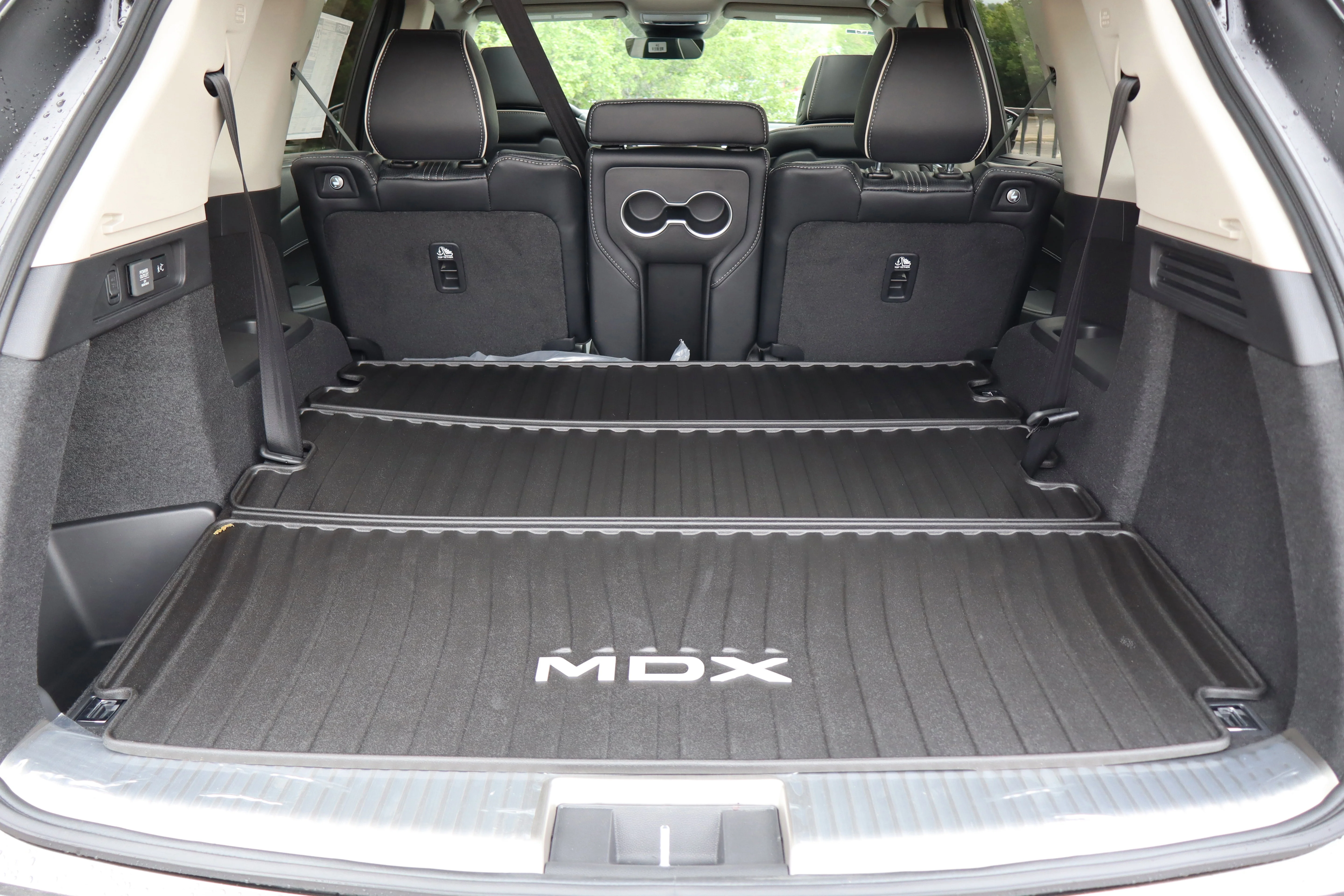 New 2026 Liquid Carbon Metallic Acura w/Advance Package image 28