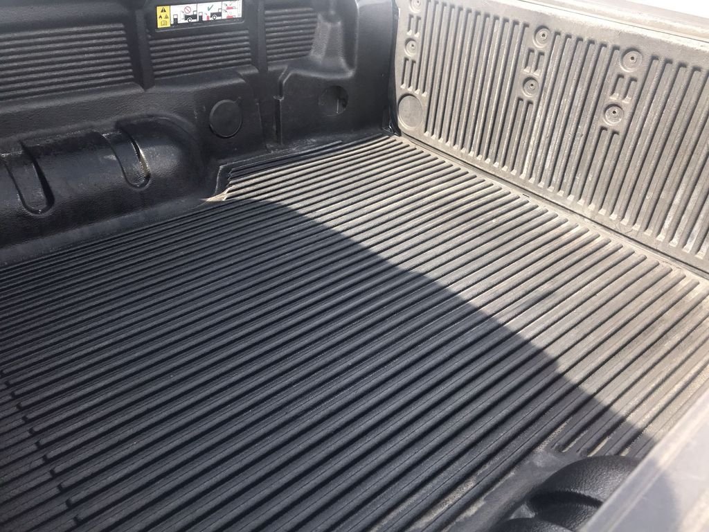Used 2023 Silver Ford XLT image 23