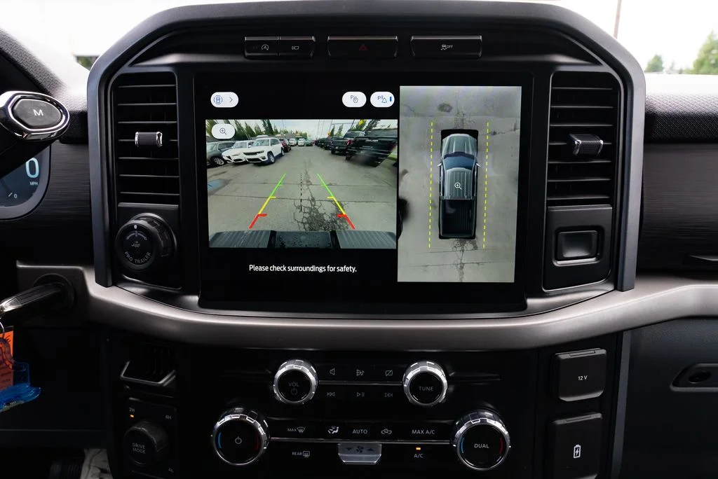 Used 2024 Gray Ford XLT image 15