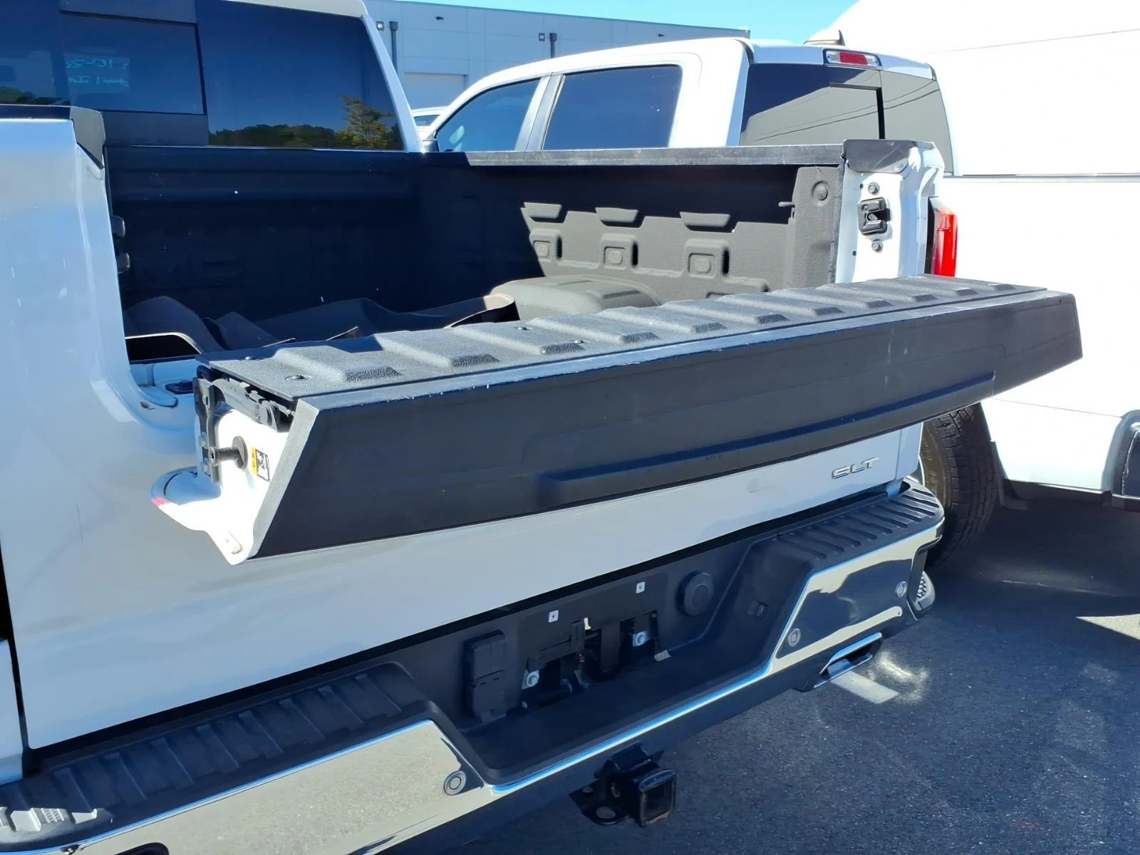 Used 2020 Summit White GMC SLT image 17