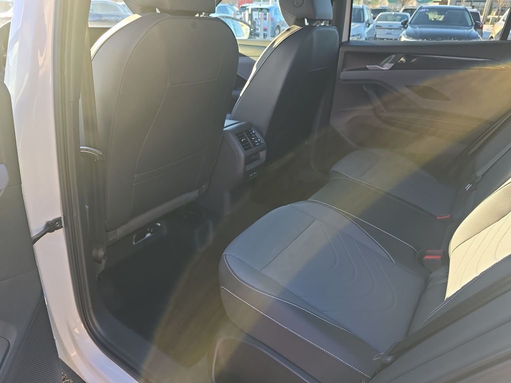 2026 Volkswagen Tiguan SE R-LINE BLACK - Photo 14