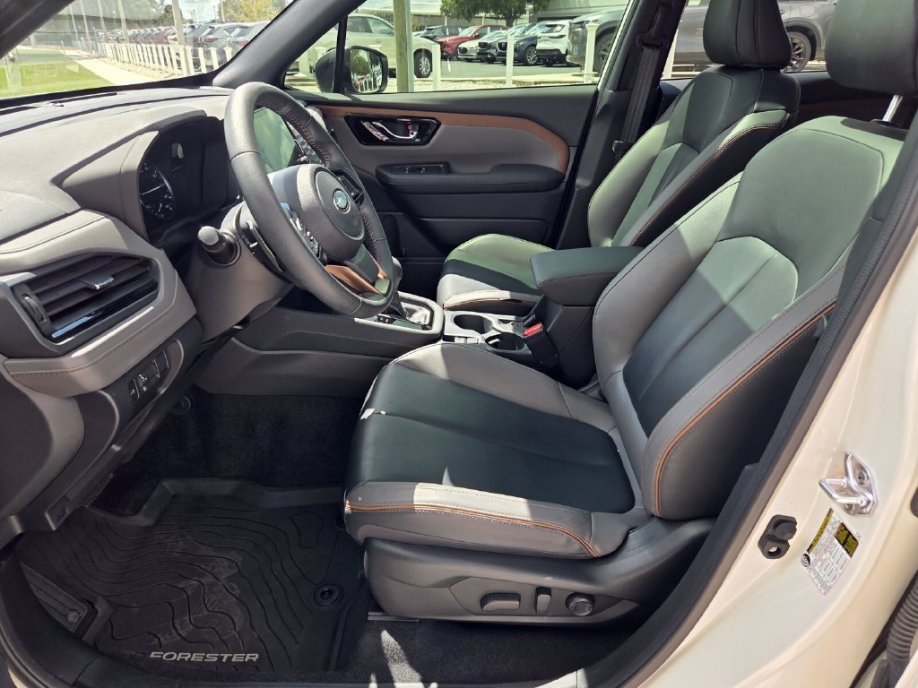 Used 2025 White Subaru Sport image 3