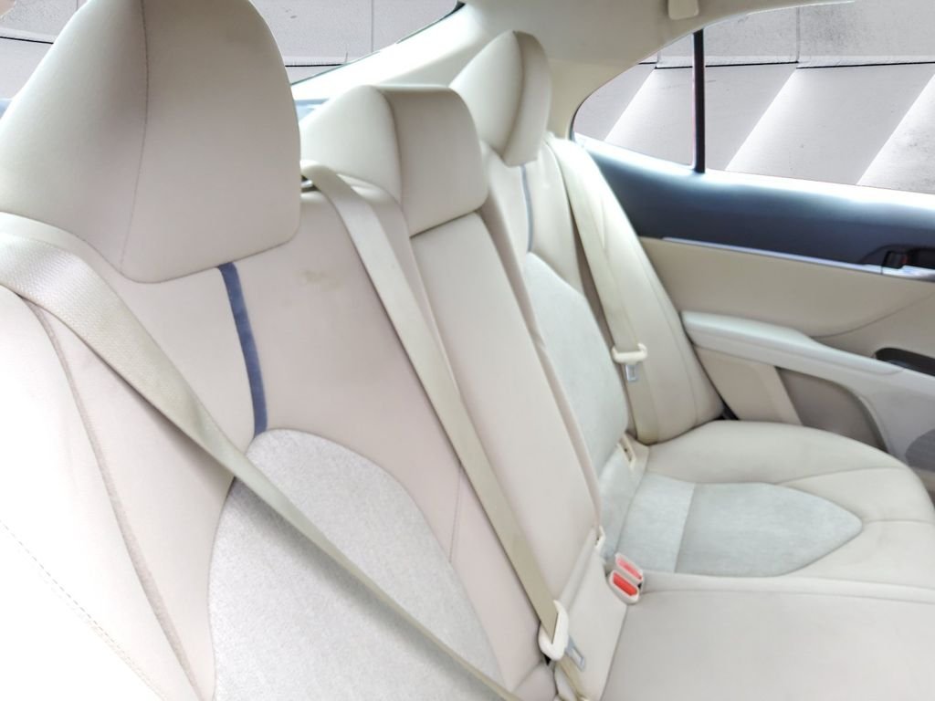 Used 2022 Red Toyota LE image 16