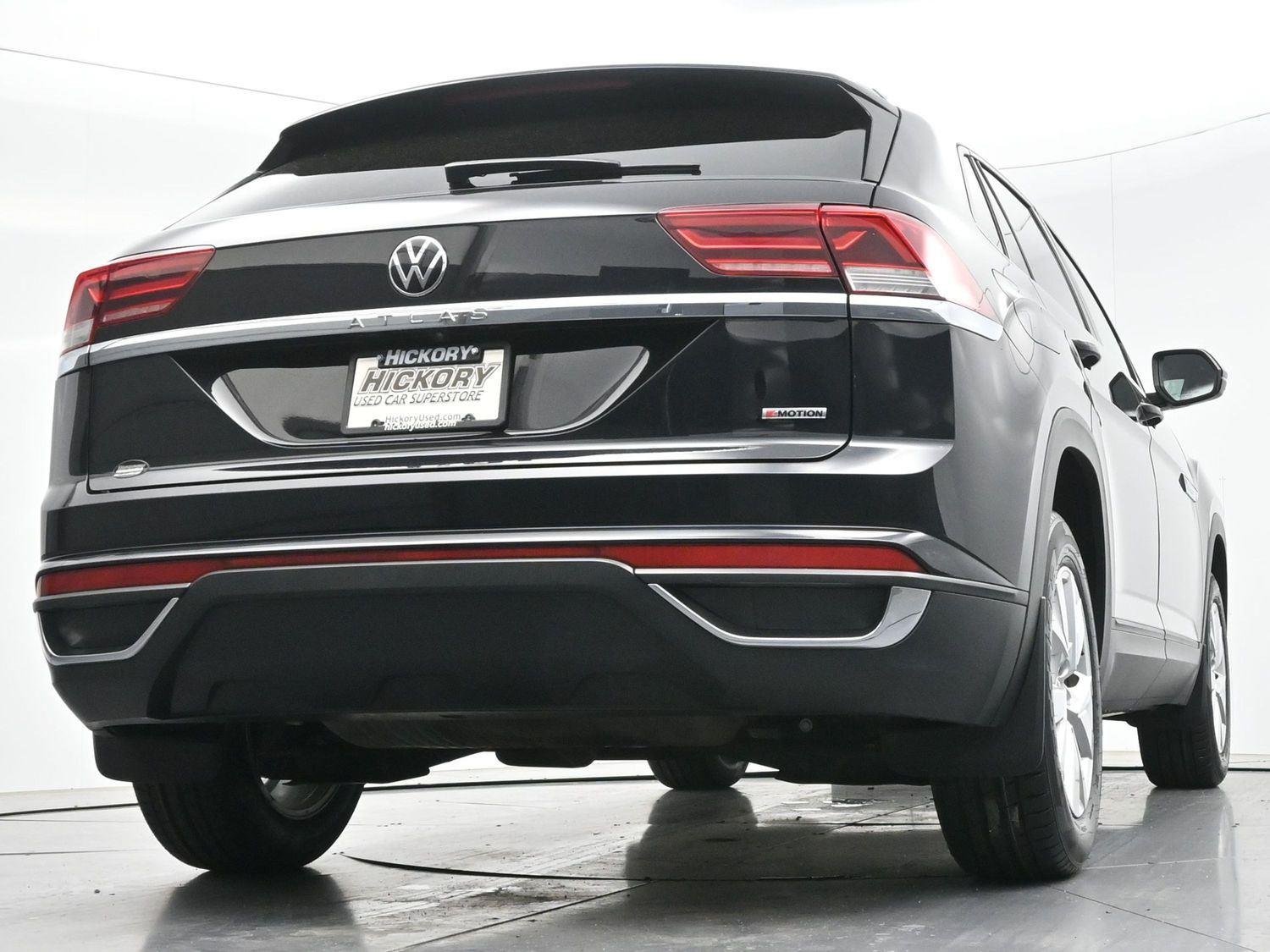 Used 2021 Deep Black Pearl Volkswagen 2.0T S image 48