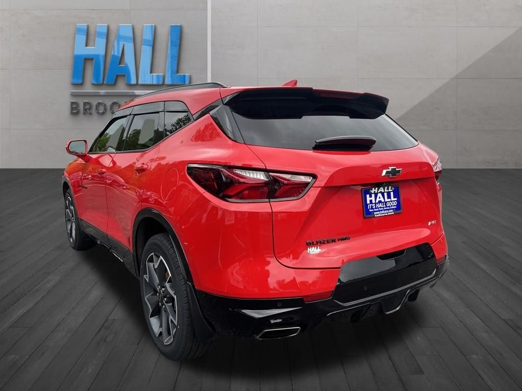 Used 2019 Red Chevrolet RS image 3