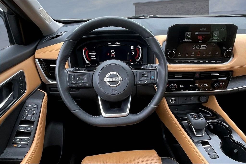 Used 2023 Gun Metallic Nissan Platinum image 8