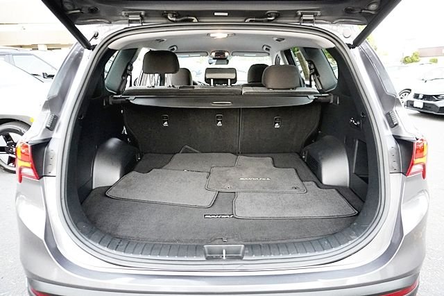 Certified Used 2022 Gray Hyundai SEL Convenience image 14