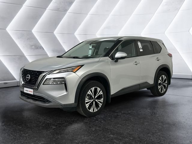 Used 2022 Silver Nissan SV image 3