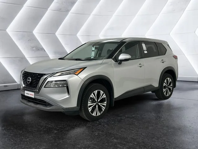 Used 2022 Silver Nissan SV image 3
