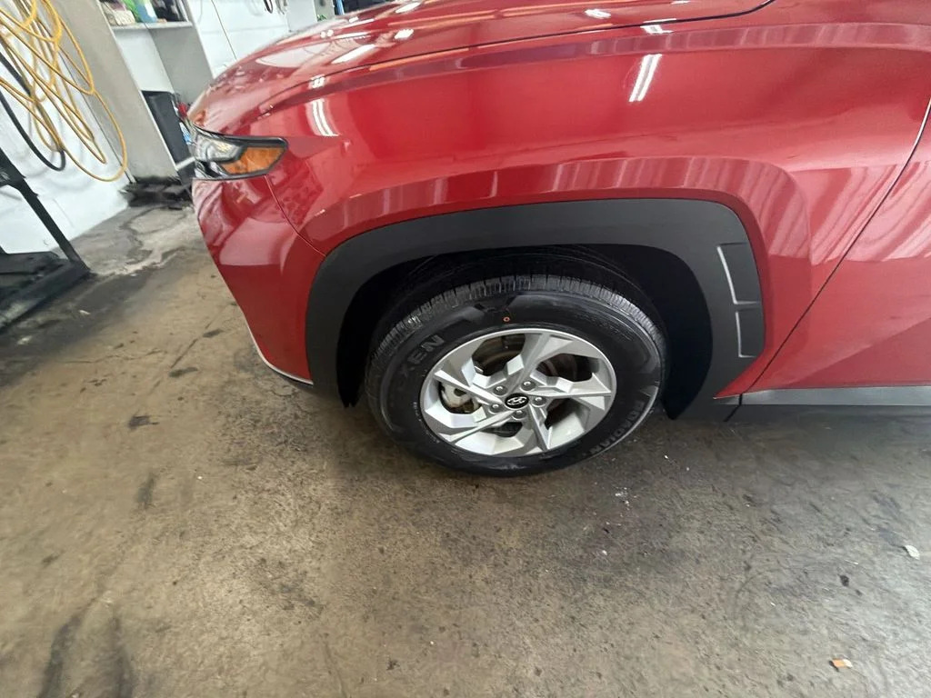 Used 2022 Red Hyundai SE image 10