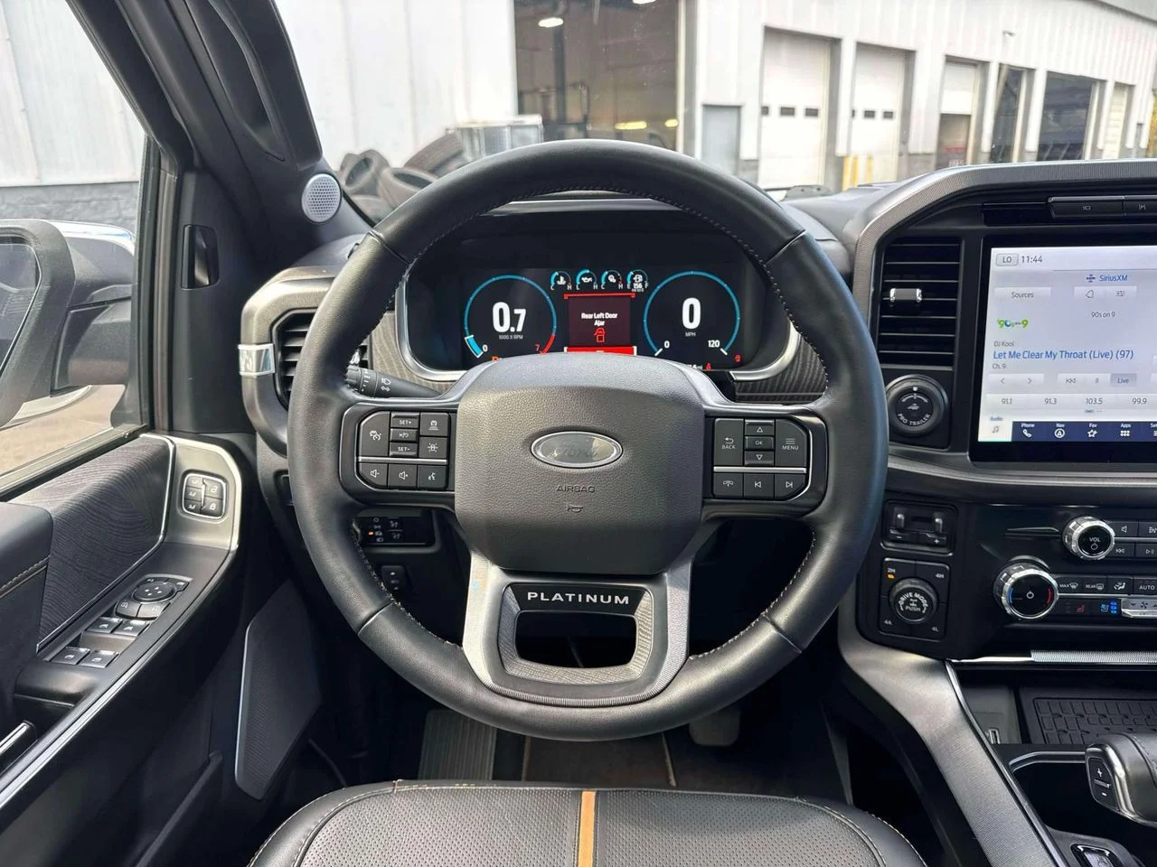 Used 2023 Star White Metallic Tri-Coat Ford Platinum image 23