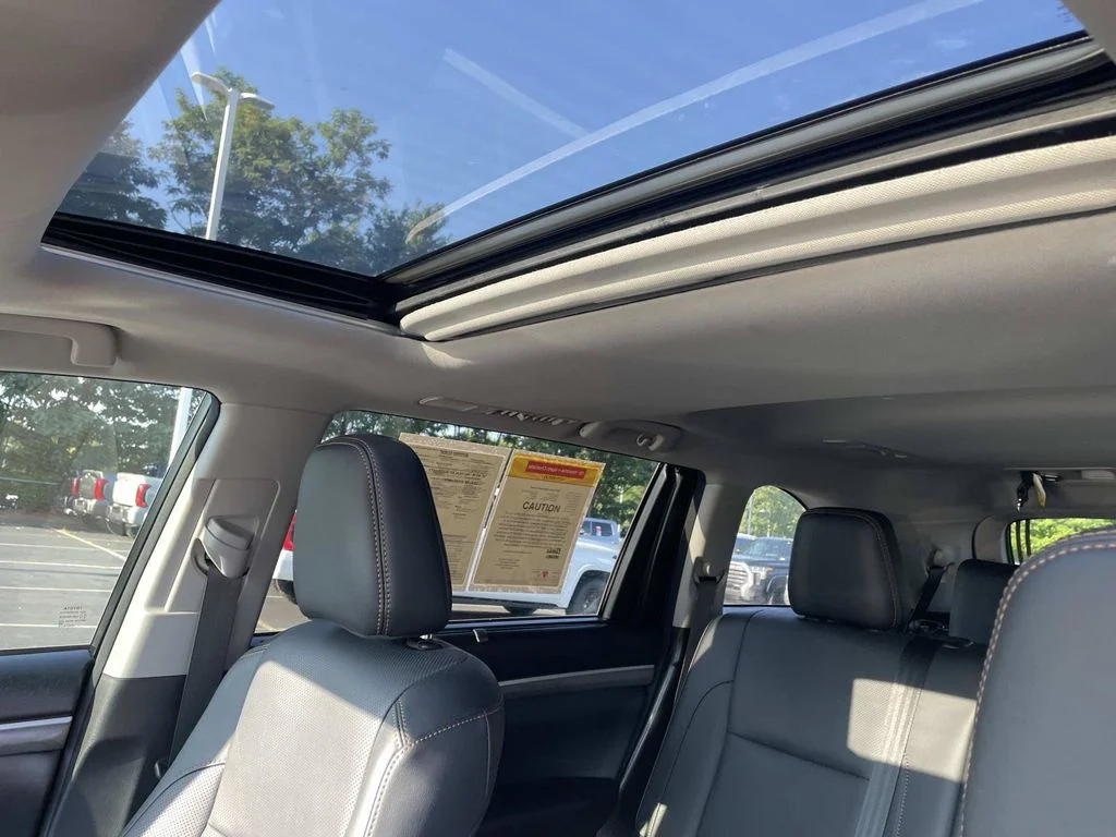 Used 2017 Silver Toyota Limited image 27