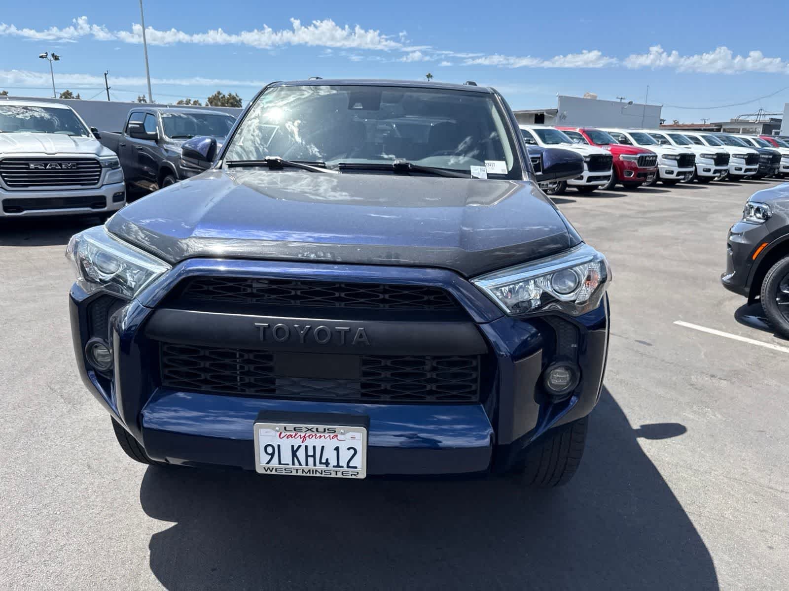 Used 2020 Nautical Blue Metallic Toyota SR5 image 4