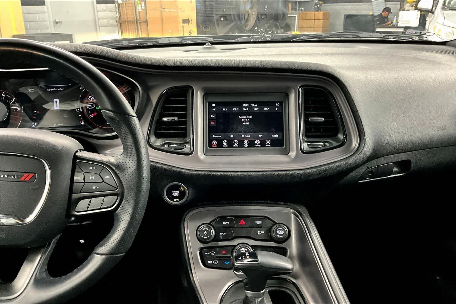 Used 2023 Granite Pearlcoat Dodge SXT image 6