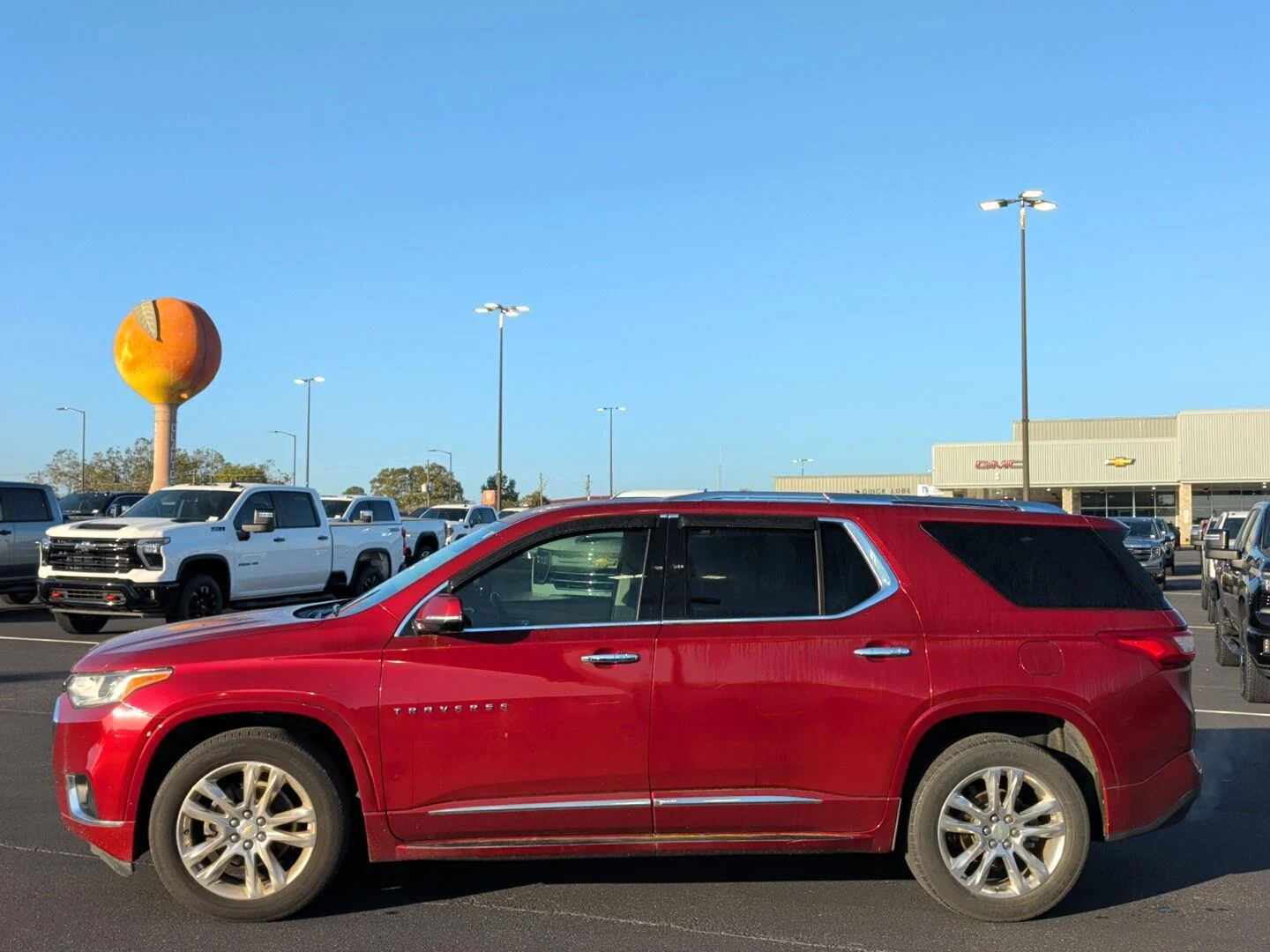 Used 2020 Cajun Red Tintcoat Chevrolet High Country image 2