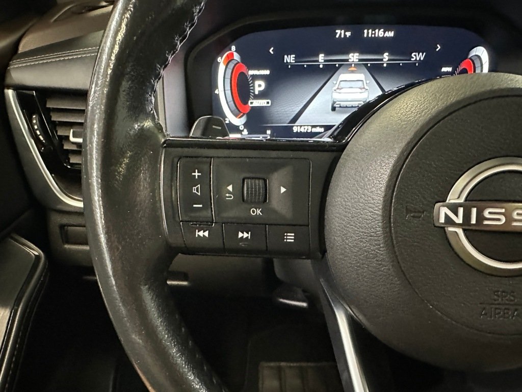 Used 2022 Gun Metallic Nissan Platinum image 11