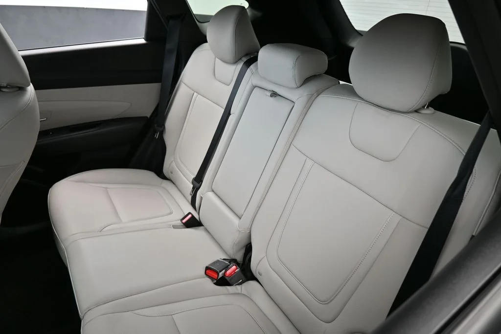 Used 2025 Ecotronic Gray Hyundai SEL Convenience image 37