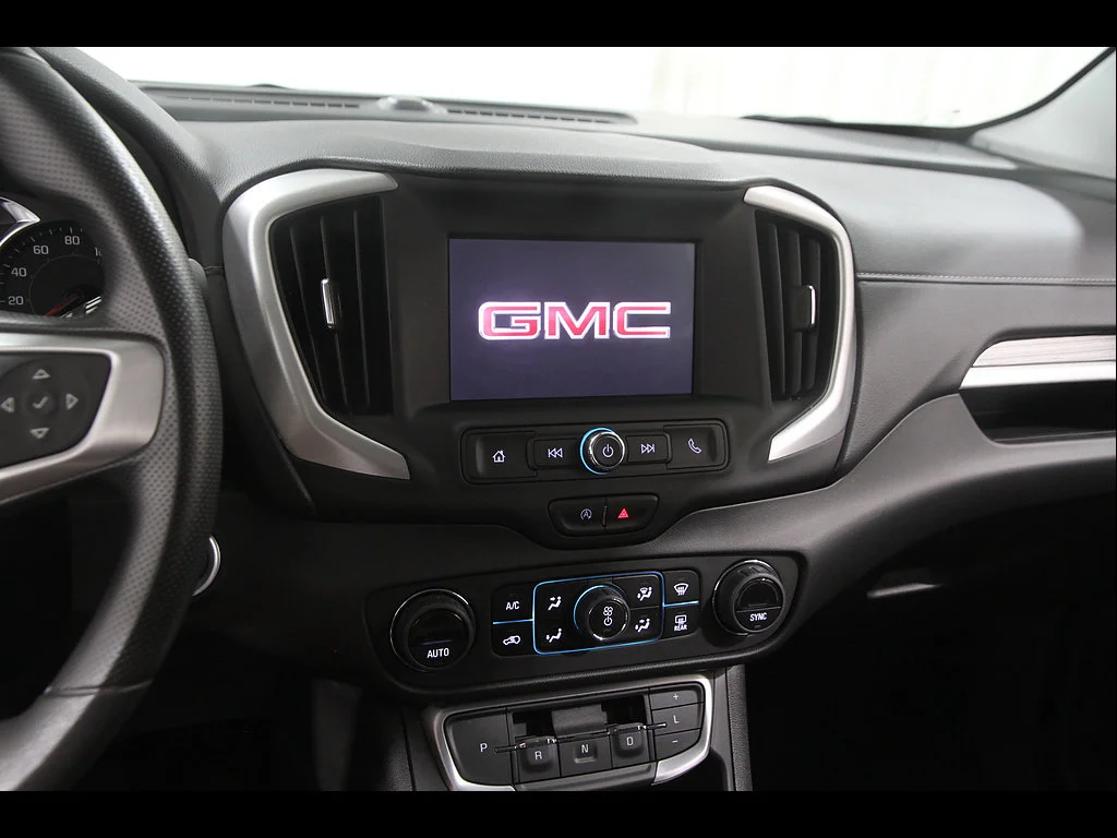 2023 GMC Terrain SLE - Photo 9