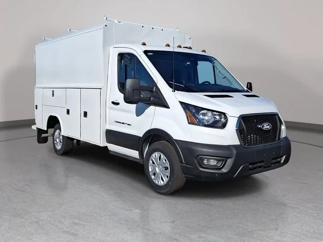 New 2026 Oxford White Ford Base image 2