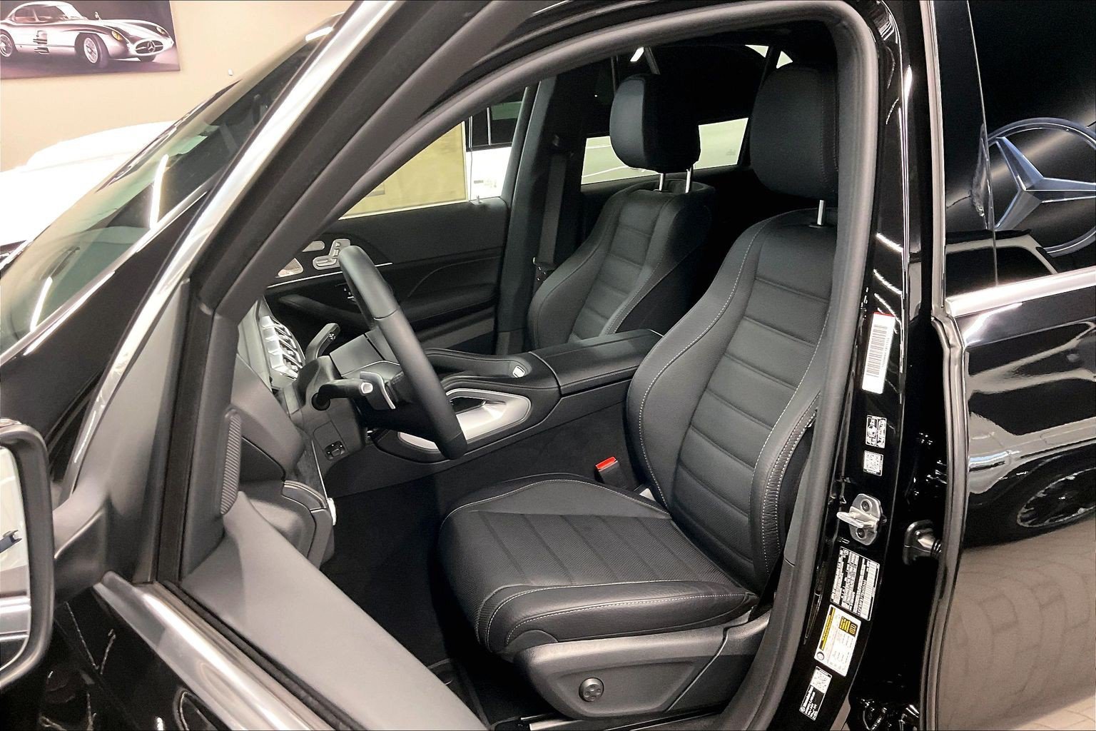 New 2026 Obsidian Black Metallic Mercedes-Benz GLE 580 image 23