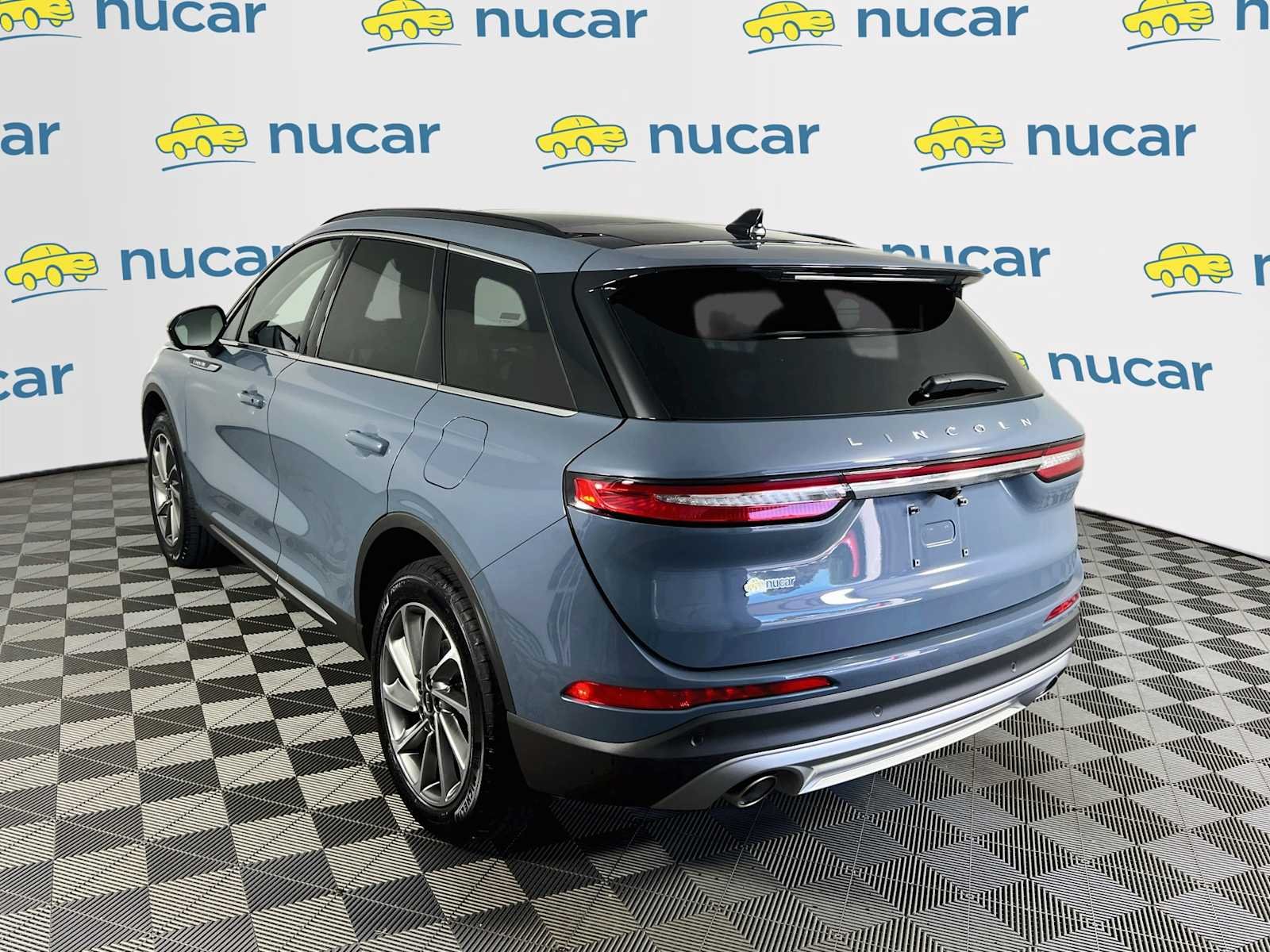 Used 2026 Whisper Blue Metallic Clearcoat Lincoln Premiere image 5