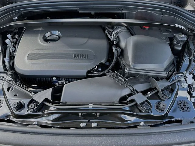 New 2026 Black MINI Iconic image 25