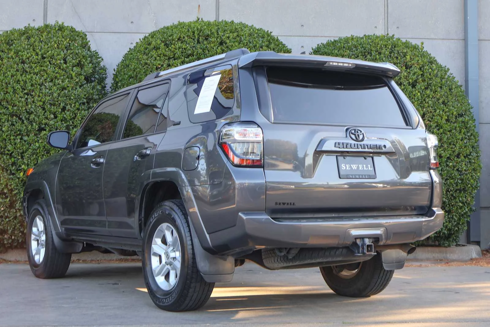 Used 2019 Magnetic Gray Metallic Toyota SR5 image 10