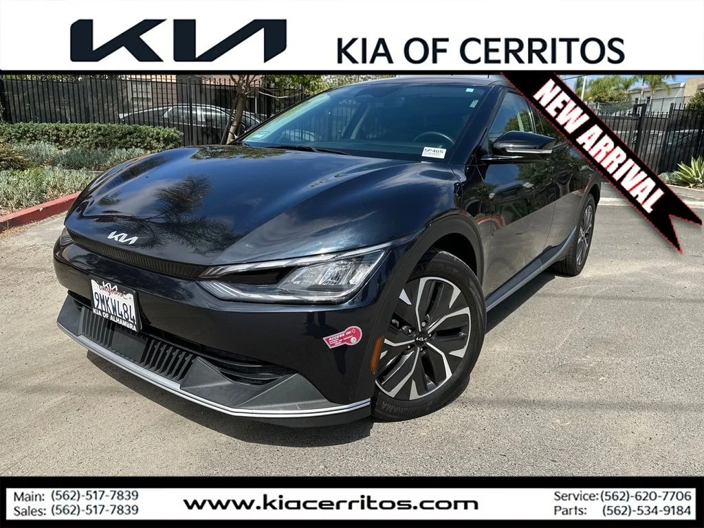 Certified Used 2024 Blue Kia Light image 1